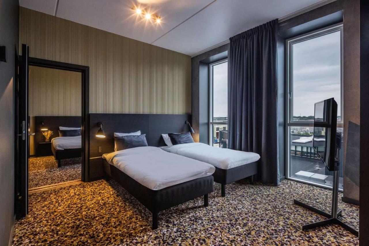 Peak 12 Hotel Viborg Exterior photo