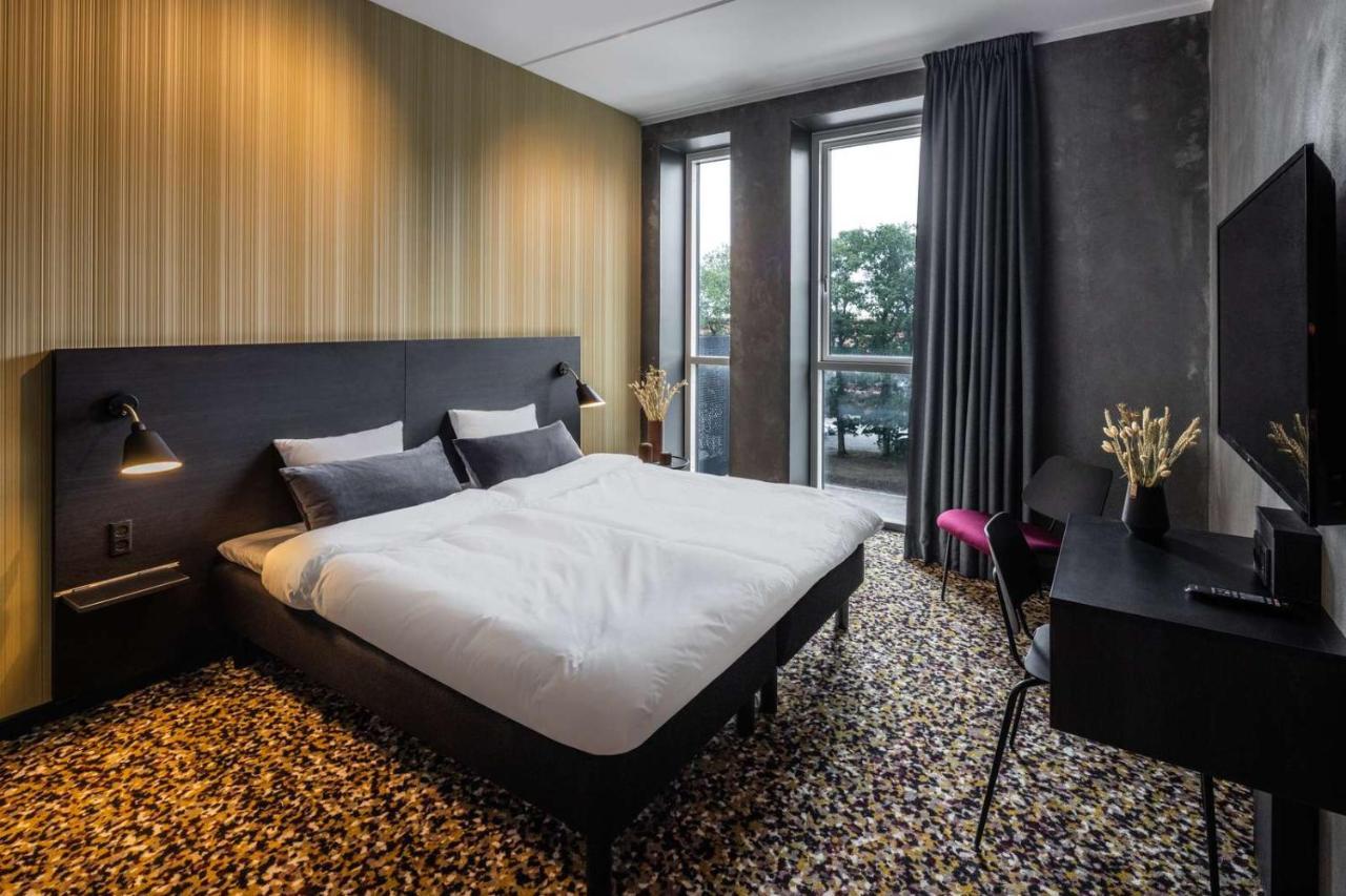 Peak 12 Hotel Viborg Exterior photo